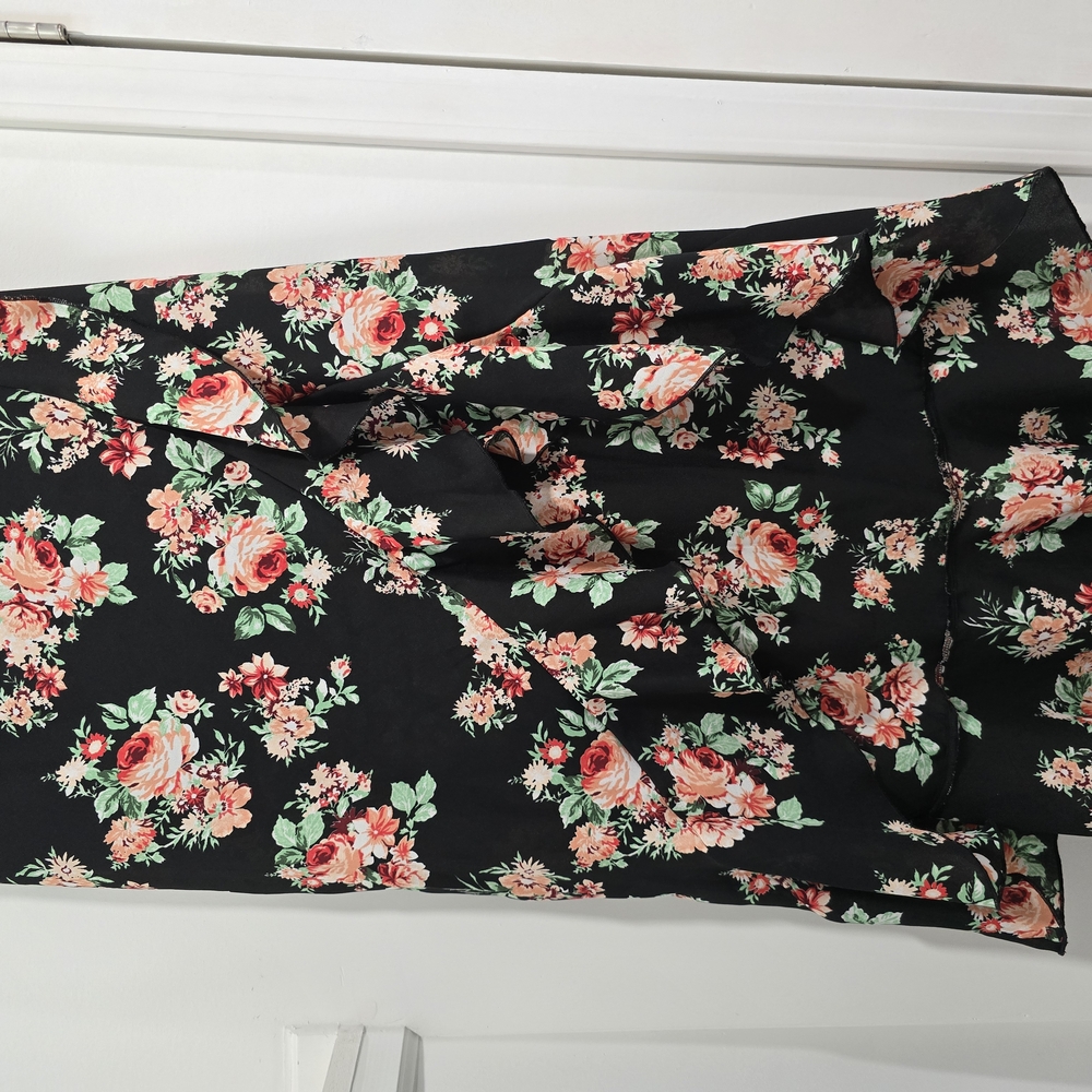 Derek Heart Black and Pink Asymmetrical Midi Skirt